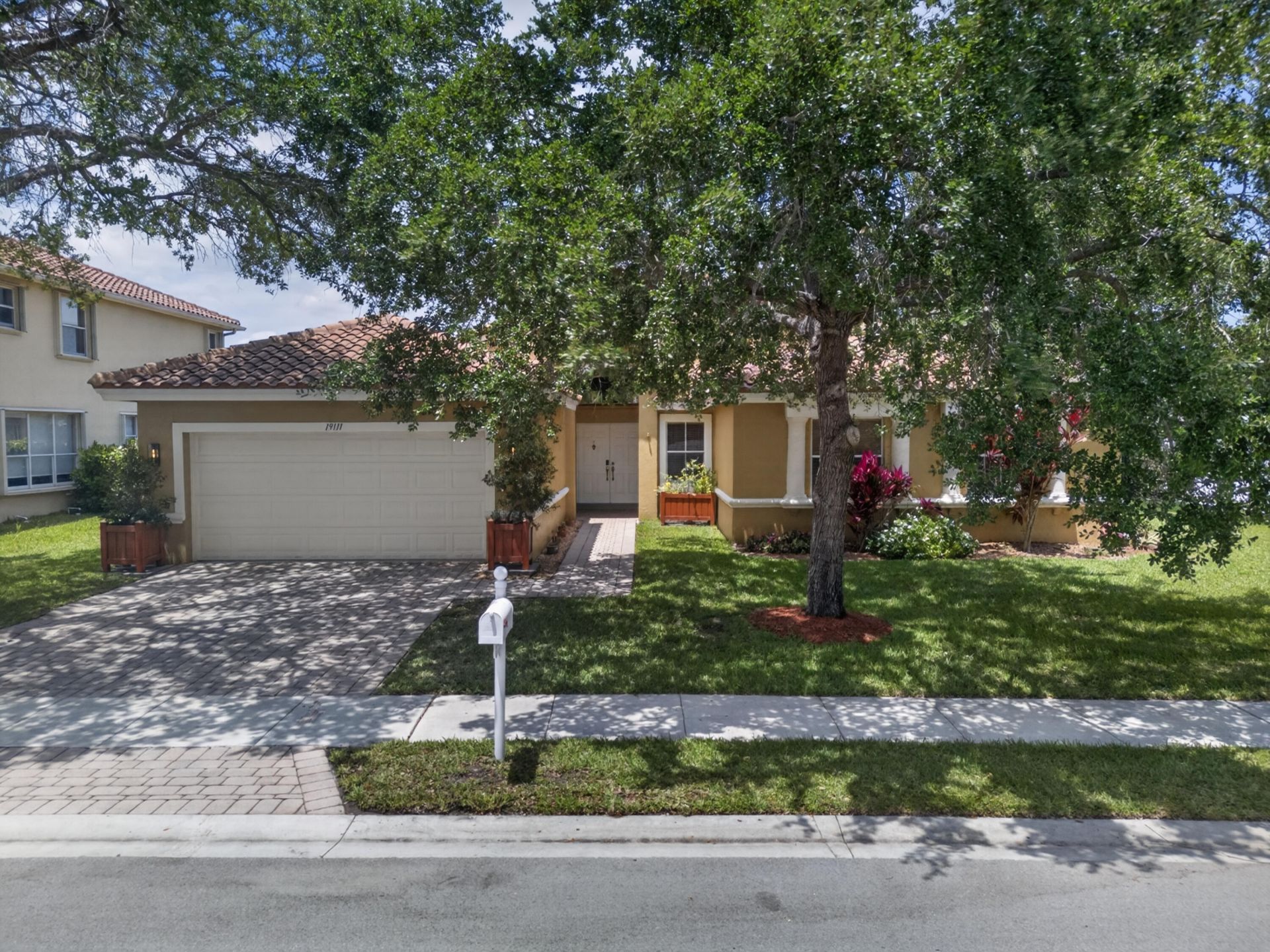 19111 SW 8th Street, Pembroke Pines, FL 33029 Photo