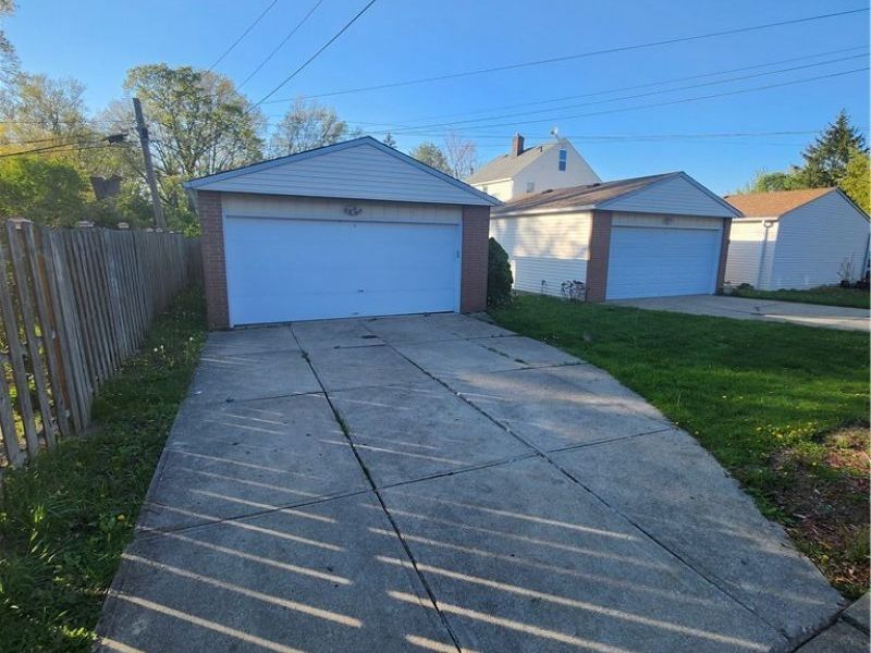 20207 Lake Shore Boulevard, Euclid, OH 44123 Photo 2