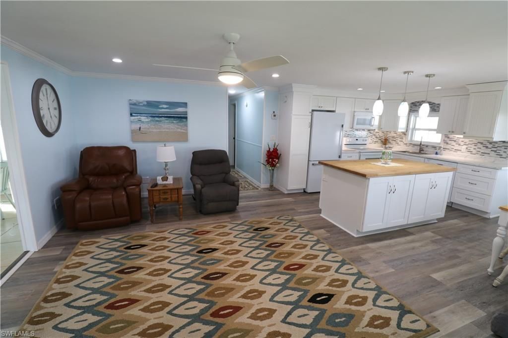 116 Coachlight Dr , Fort Myers, FL 33908 Photo