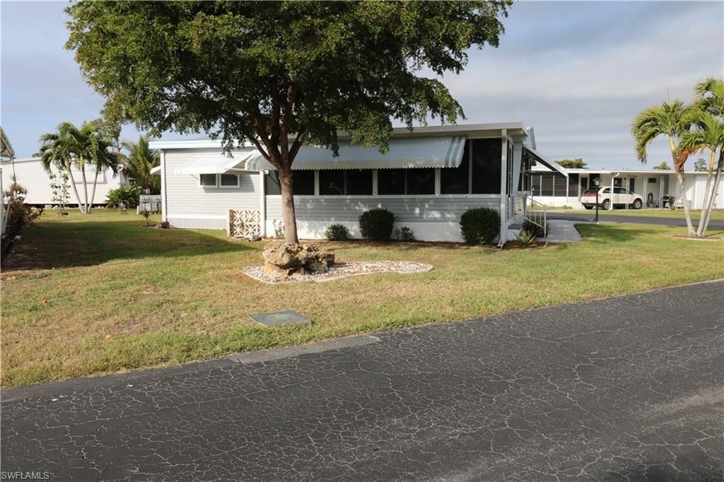 116 Coachlight Dr , Fort Myers, FL 33908 Photo