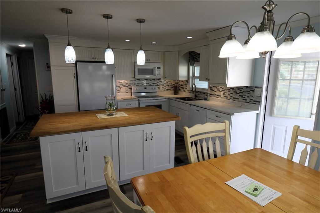 116 Coachlight Dr , Fort Myers, FL 33908 Photo