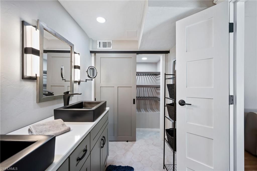 6268 Foxfire Ln, Fort Myers, FL 33912 Photo