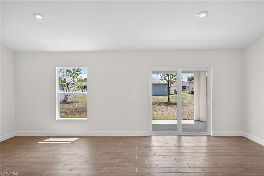 1333 NW 10th Pl, Cape Coral, FL 33993 Photo