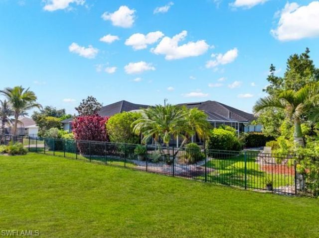 1221 SW 19th Ln , Cape Coral, FL 33991 Photo