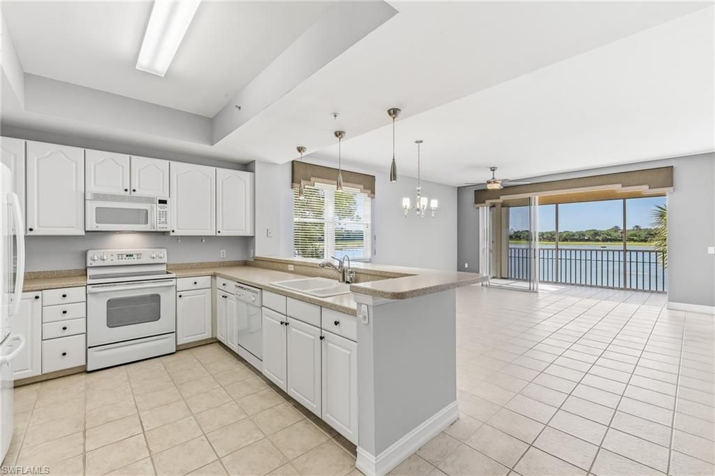 10720 Ravenna Way, Unit 201, Fort Myers, FL 33913 Photo