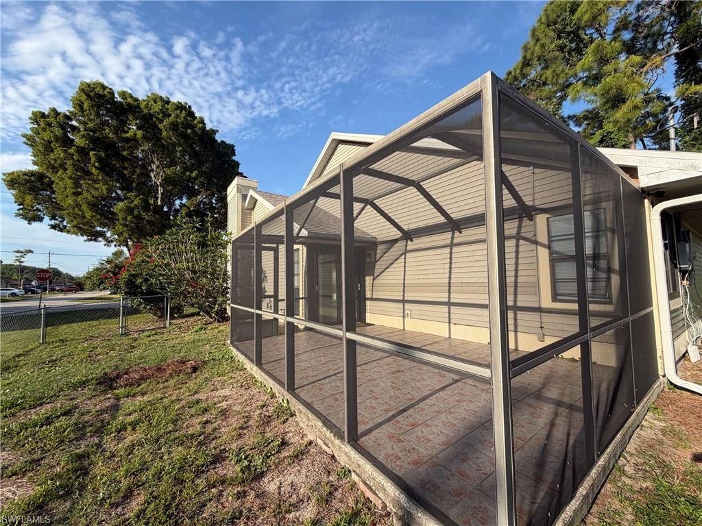 9225 Pineapple Rd , Fort Myers, FL 33967 Photo