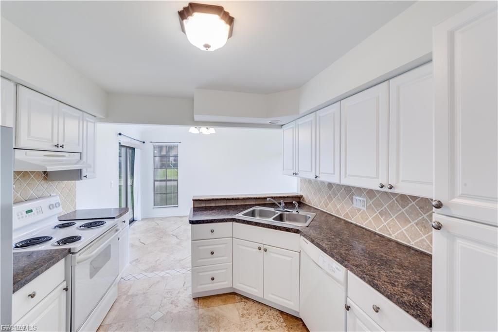9225 Pineapple Rd , Fort Myers, FL 33967 Photo