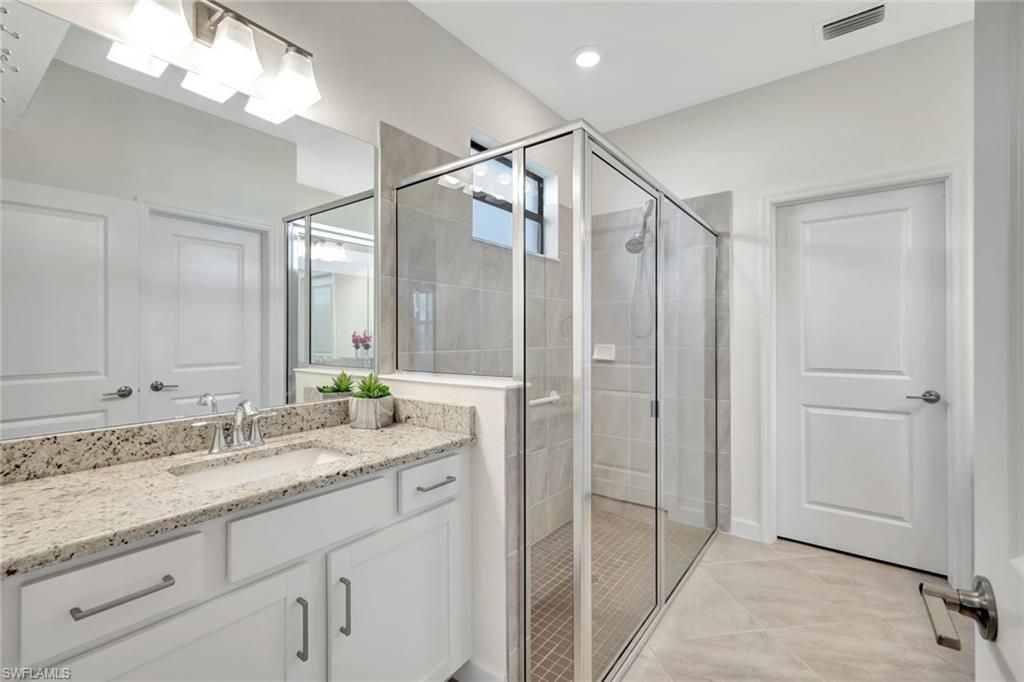 14022 Pine Lodge Ln, Fort Myers, FL 33913 Photo