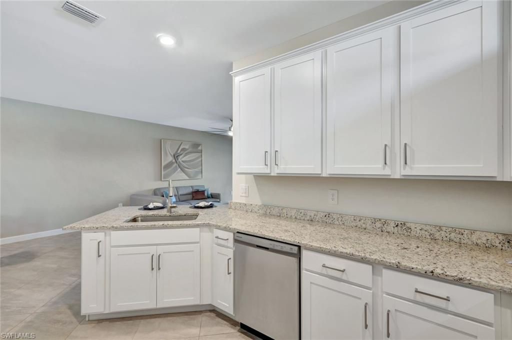 14022 Pine Lodge Ln, Fort Myers, FL 33913 Photo