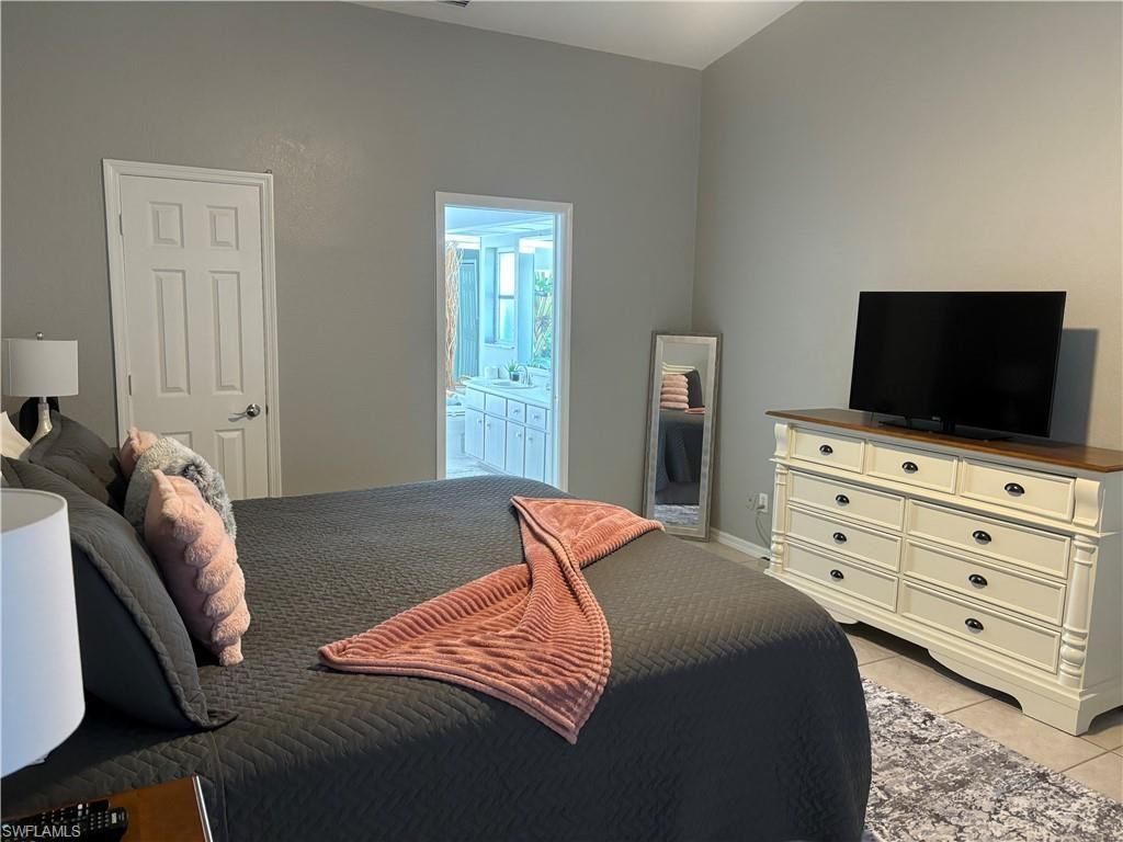 22 SE 10th Ave , Cape Coral, FL 33990 Photo