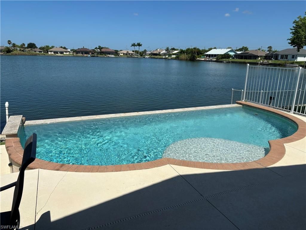 22 SE 10th Ave , Cape Coral, FL 33990 Photo