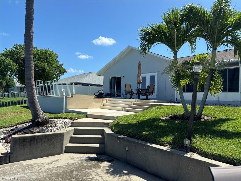 22 SE 10th Ave , Cape Coral, FL 33990 Photo