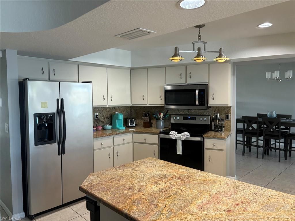 22 SE 10th Ave , Cape Coral, FL 33990 Photo