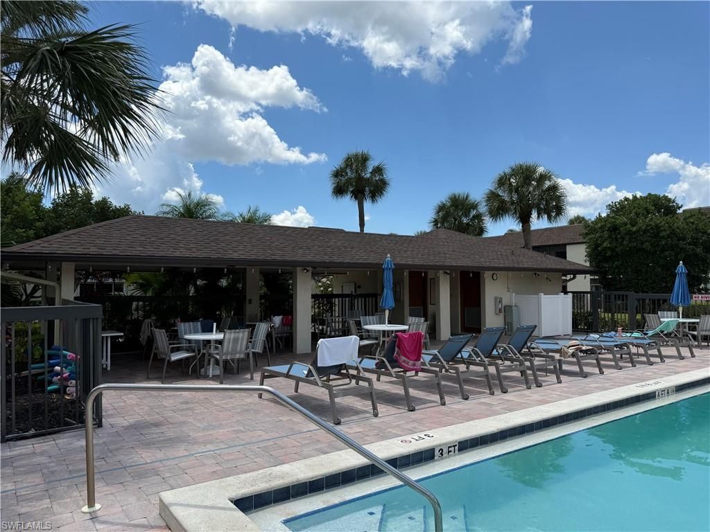 9305 Lake Park Dr, Unit 104, Fort Myers, FL 33919 Photo