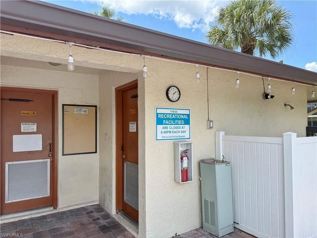 9305 Lake Park Dr, Unit 104, Fort Myers, FL 33919 Photo