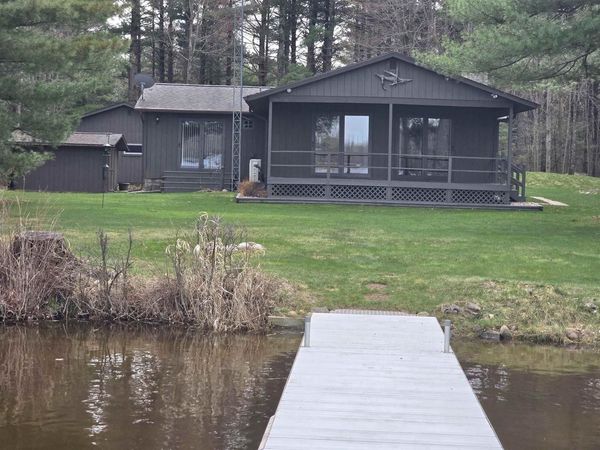 W10962 CURTIS LAKE LANE, Coloma, WI 54930