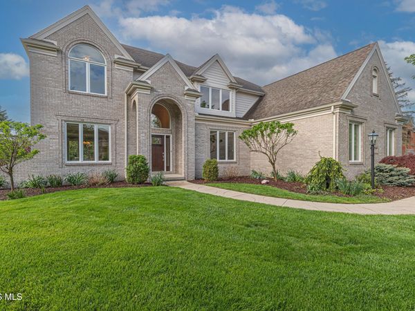 7443 Scandinavia Drive , Maumee, OH 43537