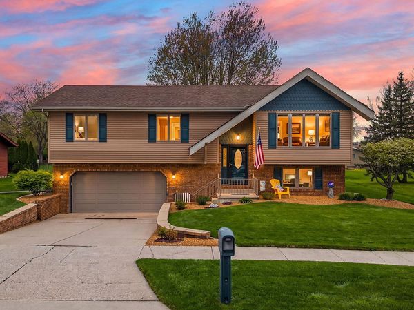 739 Trenton Street, Crown Point, IN 46307