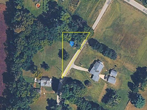 7995 Cox Road , Terre Haute, IN 47802