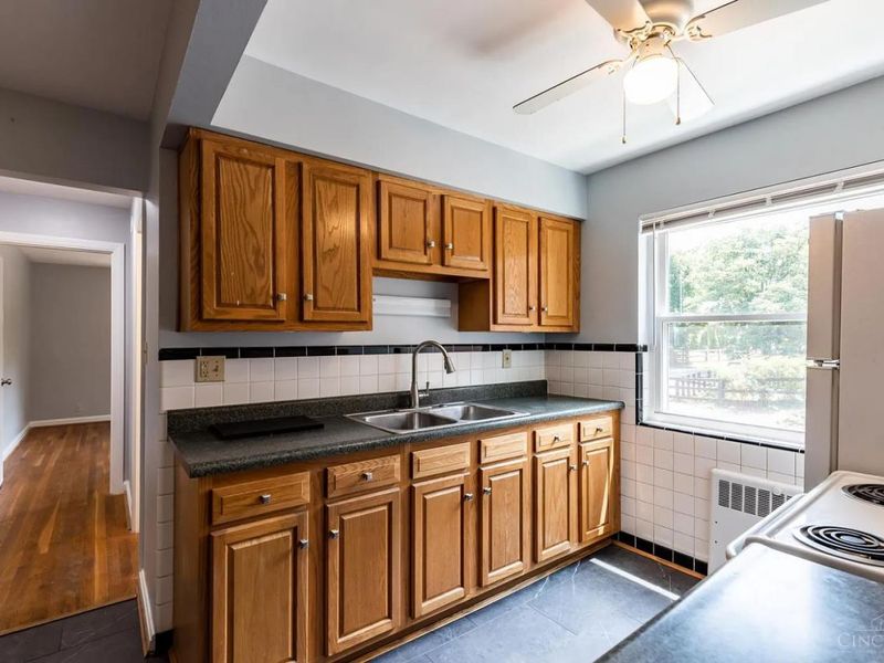 5568 Beechmont Avenue, Cincinnati, OH 45230 Photo 7