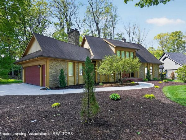 1981 Valleybrook Drive, Okemos, MI 48864