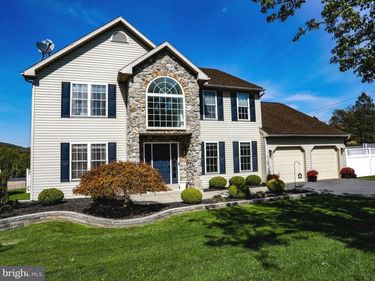 4961 DUNHAM DRIVE, READING, PA 19606