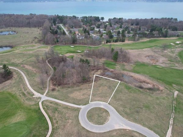 4109 Dornoch Court, Unit 39, Williamsburg, MI 49690