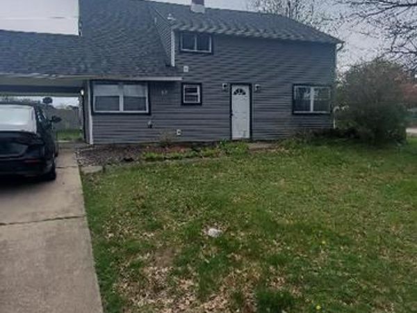 84 WHITEWOOD DRIVE , LEVITTOWN, PA 19057