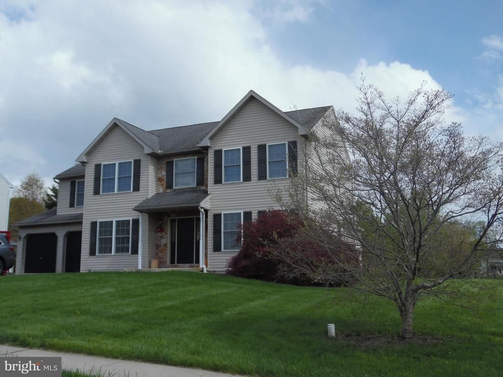 DOUGLASSVILLE, PA 19518