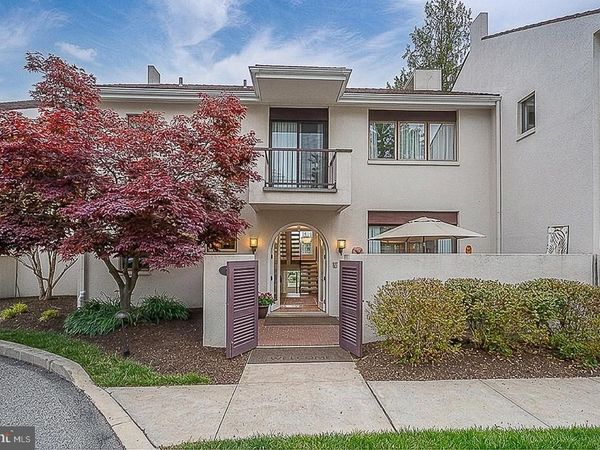 7 BRETTAGNE, Unit 7, DEVON, PA 19333