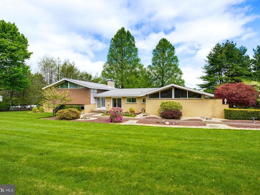 2149 Stonecrest Drive , Lancaster, PA 17601 Main Photo