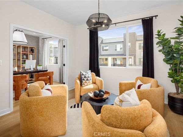 11702 Arkansas Street, Unit D, Artesia, CA 90701