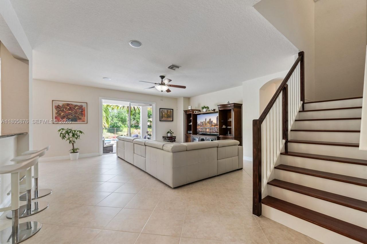 19165 N Gardenia Ave , Weston, FL 33332 Photo