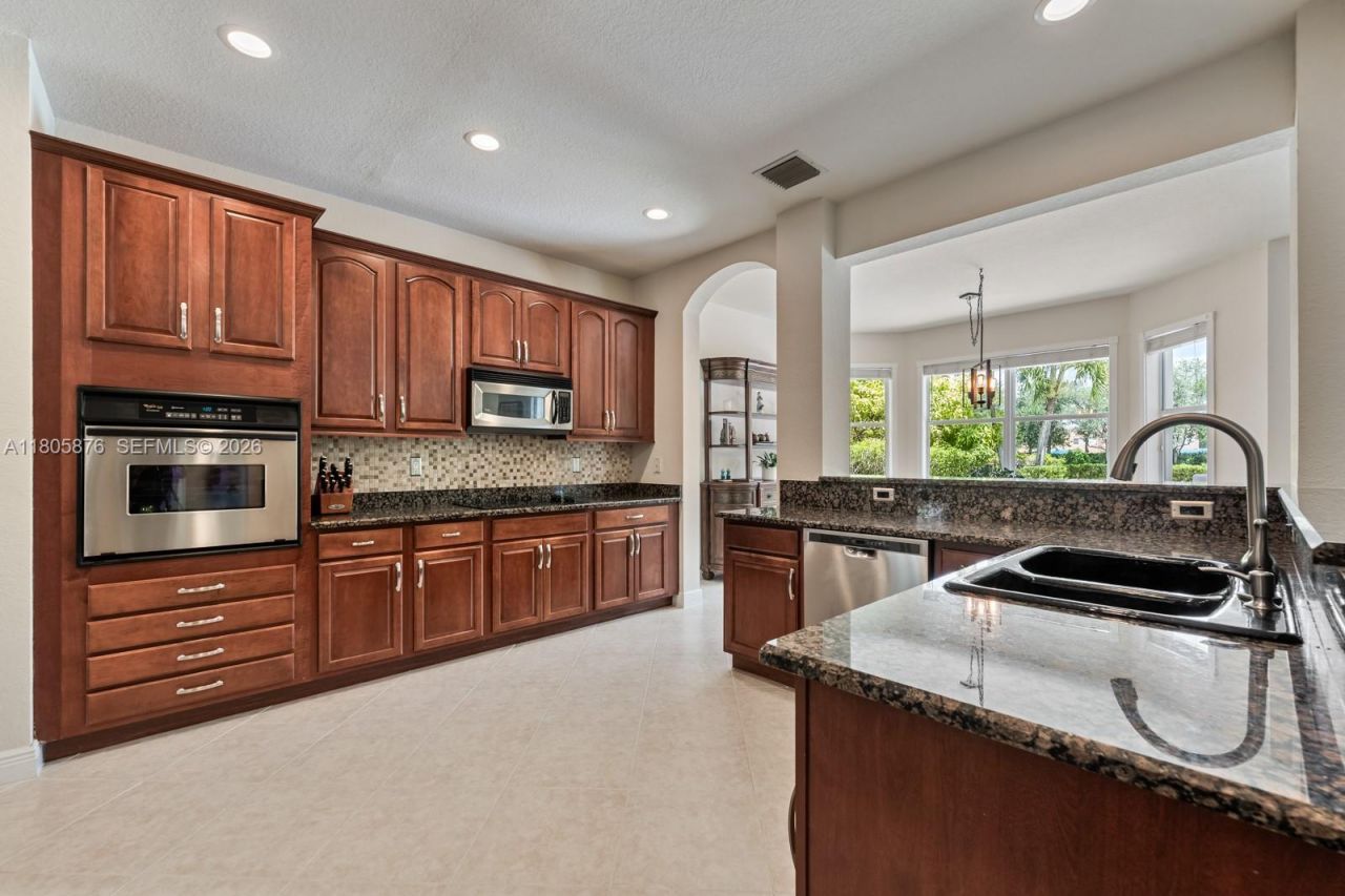 19165 N Gardenia Ave , Weston, FL 33332 Photo