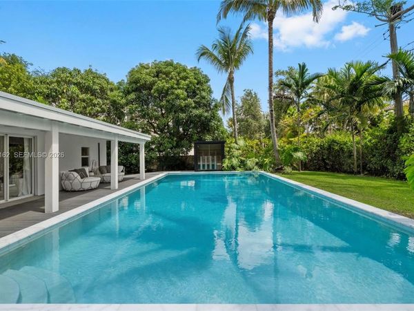 7531 SW 52nd Ct , Miami, FL 33143