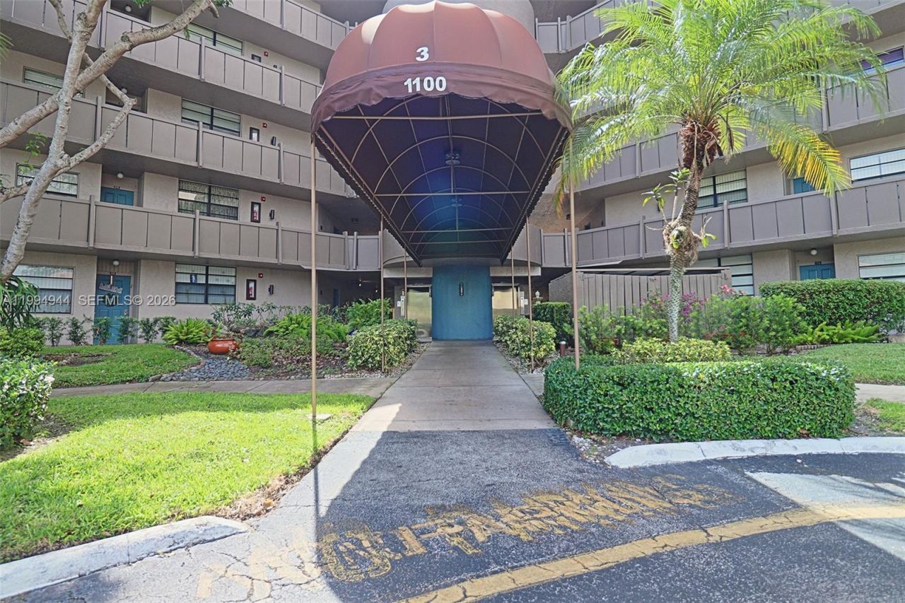 1100 Colony Point Cir , Unit 419, Pembroke Pines, FL 33026 Photo