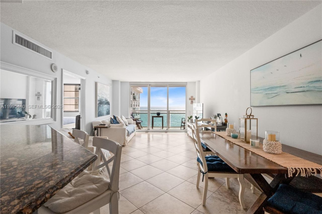 6917 Collins Ave, Unit 1609, Miami Beach, FL 33141 Photo