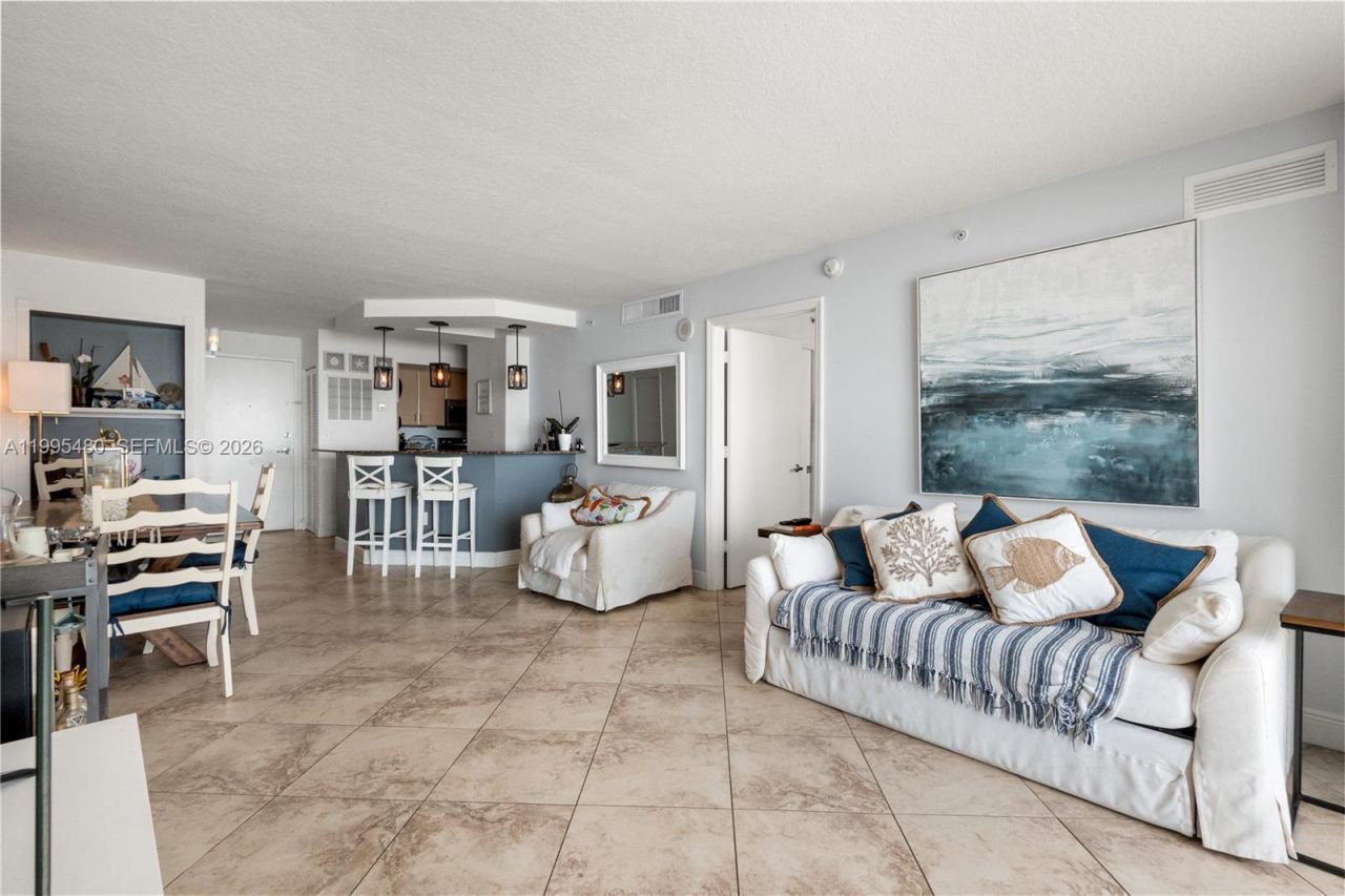 6917 Collins Ave, Unit 1609, Miami Beach, FL 33141 Photo