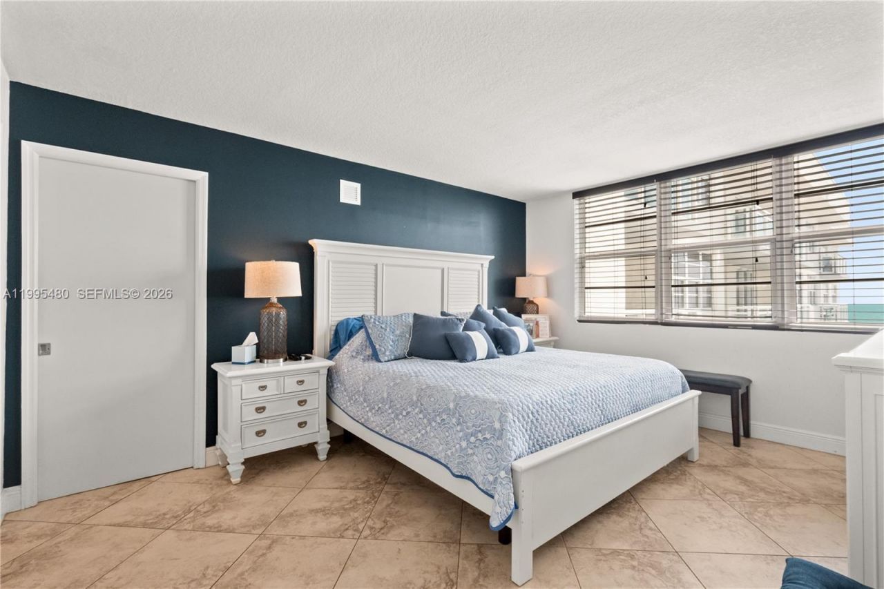6917 Collins Ave, Unit 1609, Miami Beach, FL 33141 Photo