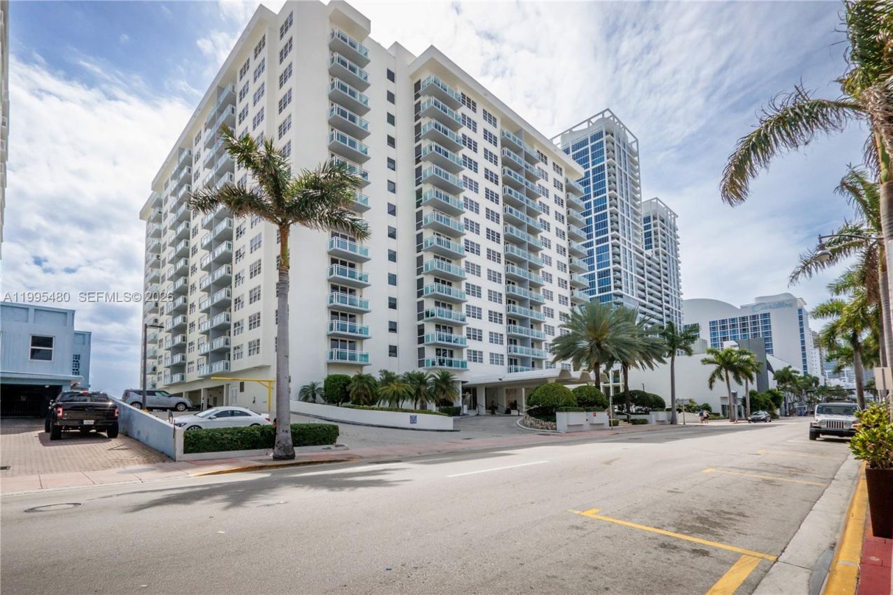 6917 Collins Ave, Unit 1609, Miami Beach, FL 33141 Photo