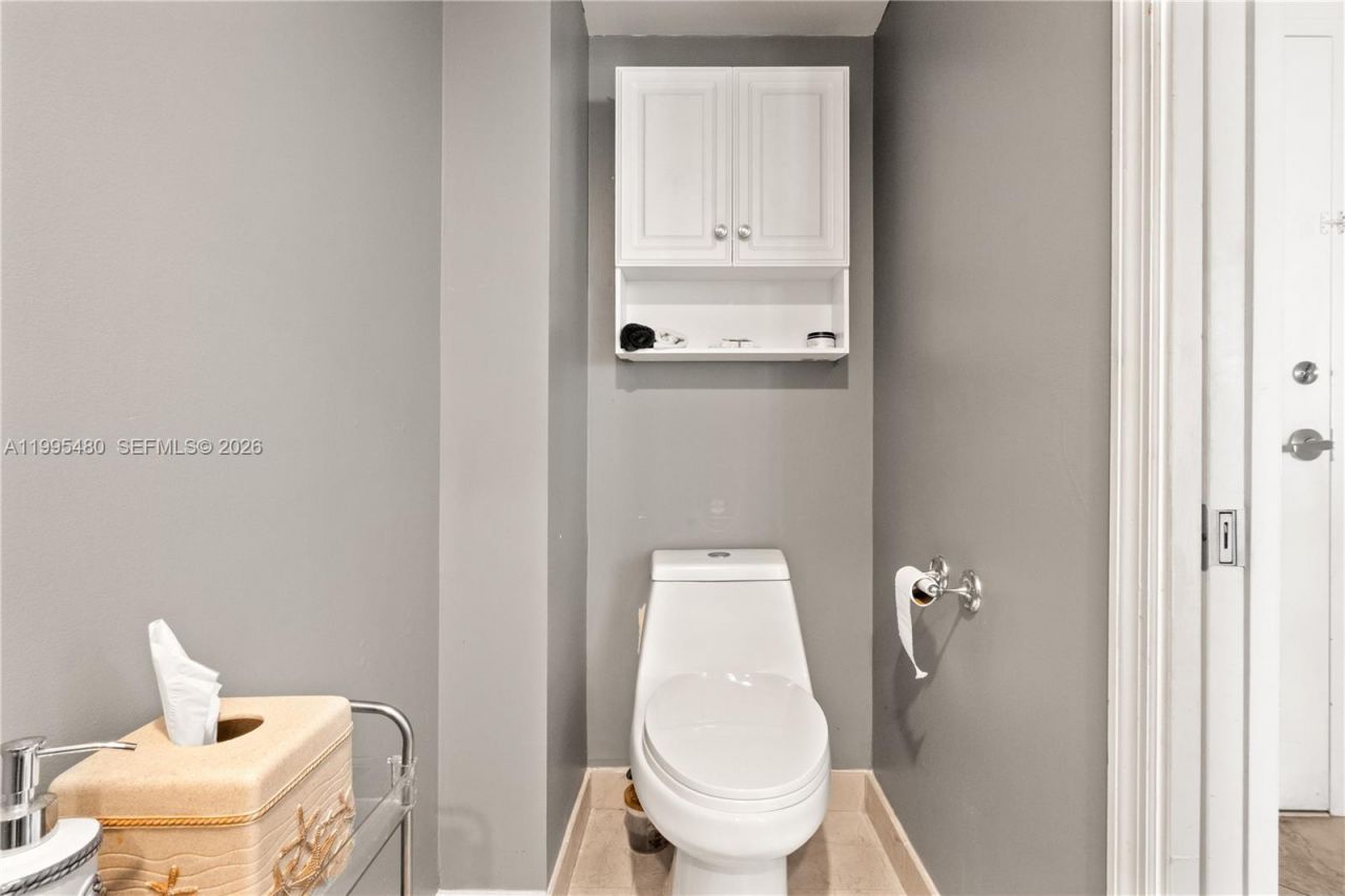 6917 Collins Ave, Unit 1609, Miami Beach, FL 33141 Photo