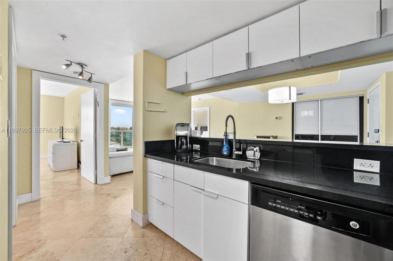 650 West Ave, Unit 1104, Miami Beach, FL 33139 Photo