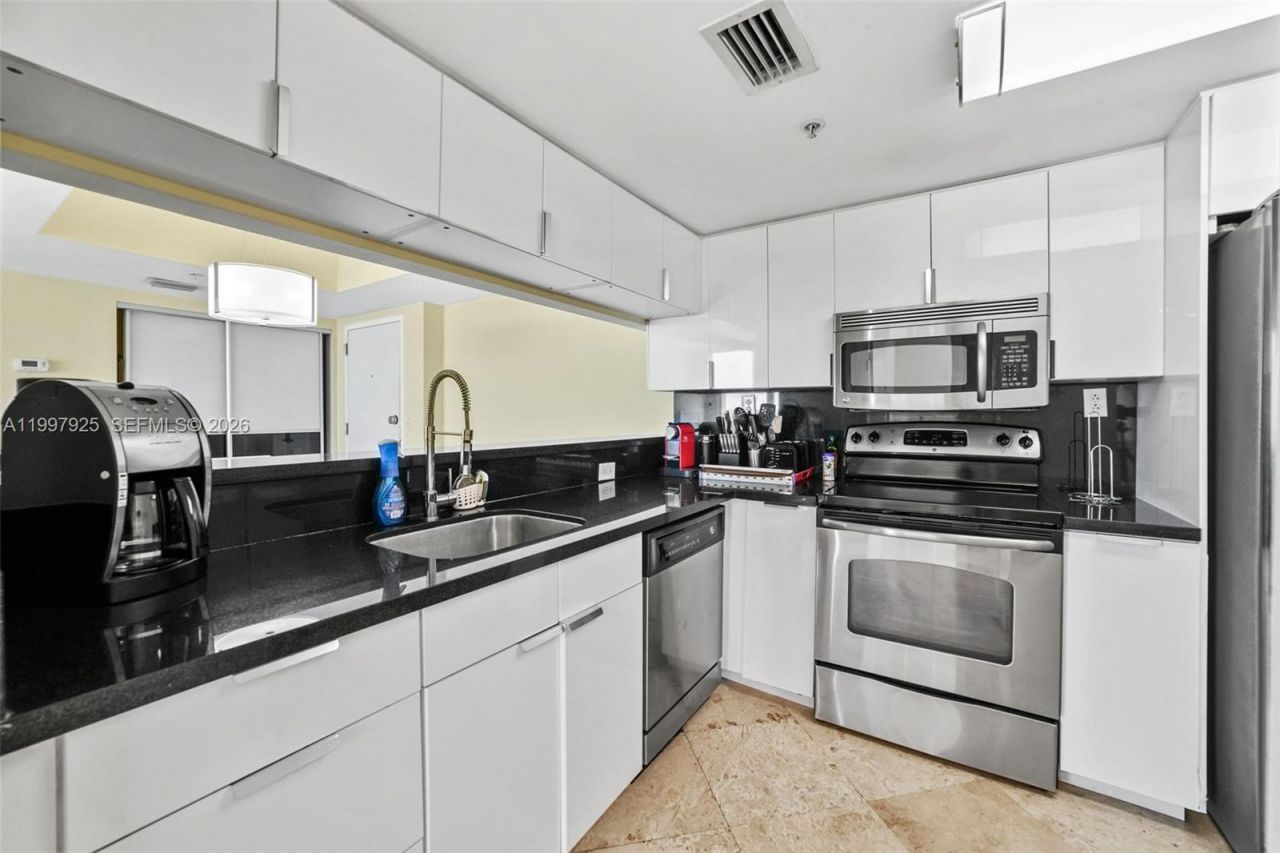 650 West Ave, Unit 1104, Miami Beach, FL 33139 Photo