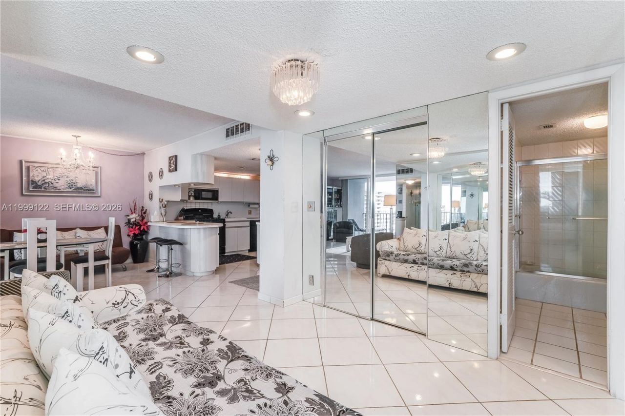 2030 S Ocean Dr, Unit 1903, Hallandale Beach, FL 33009 Photo