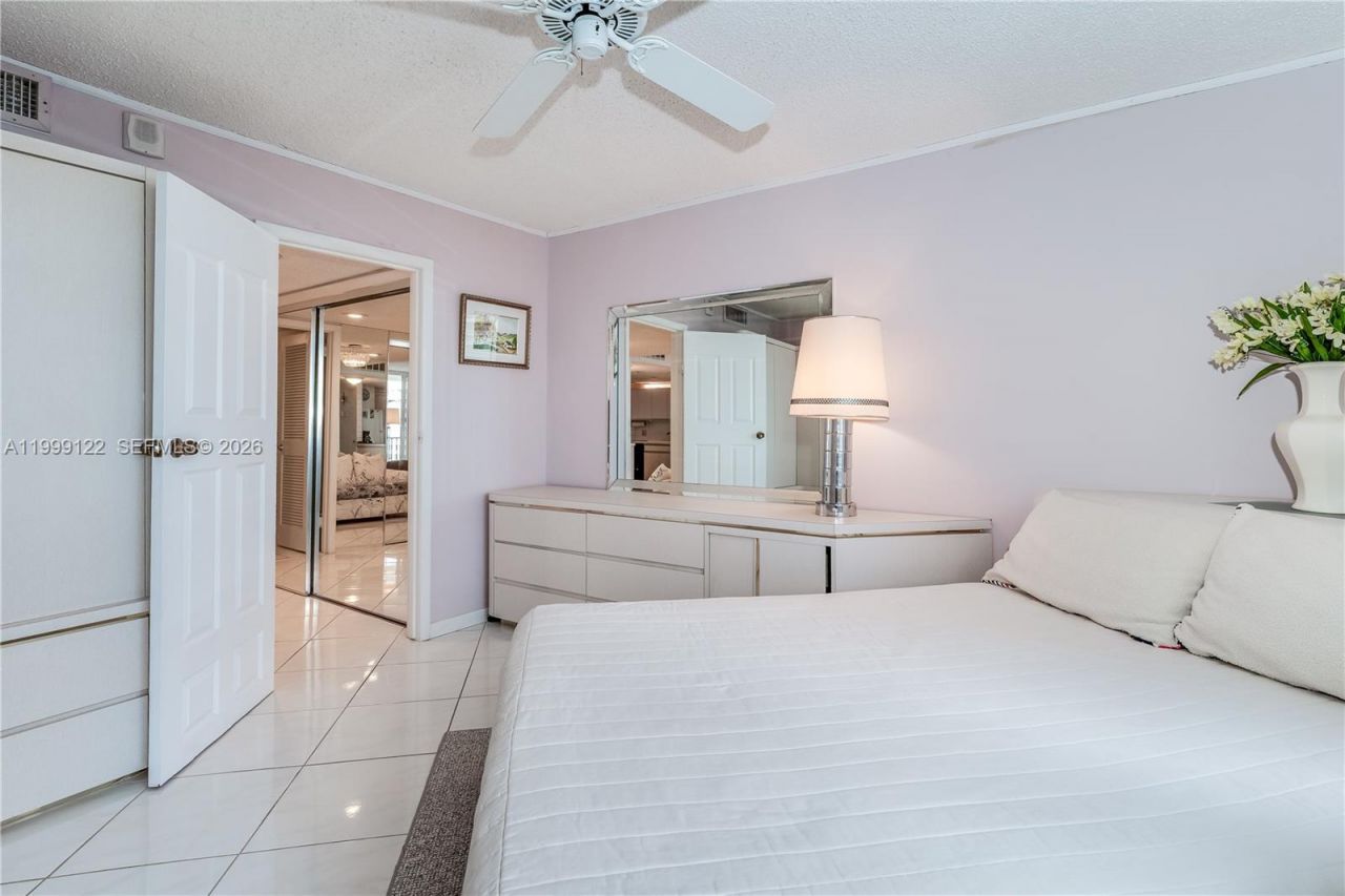 2030 S Ocean Dr, Unit 1903, Hallandale Beach, FL 33009 Photo