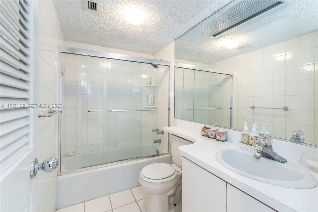 2030 S Ocean Dr, Unit 1903, Hallandale Beach, FL 33009 Photo