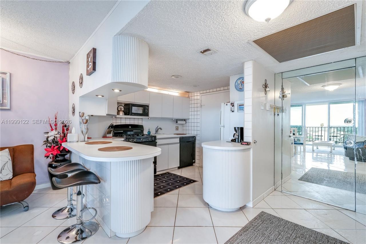 2030 S Ocean Dr, Unit 1903, Hallandale Beach, FL 33009 Photo
