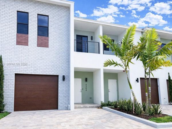 4384 NW 9th St , Unit 4384, Plantation, FL 33317