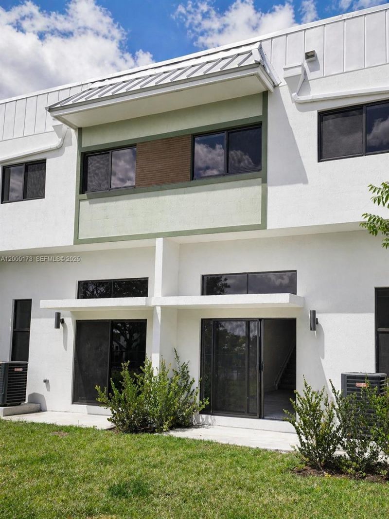 4384 NW 9th St , Unit 4384, Plantation, FL 33317 Photo