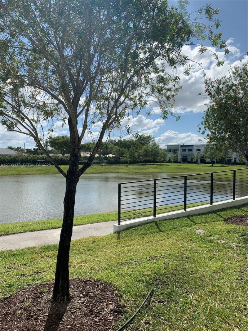 4384 NW 9th St , Unit 4384, Plantation, FL 33317 Photo